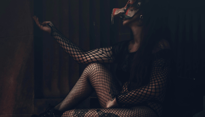 Hogyan viseljünk gótikus fűzőket különböző alkalmakra?