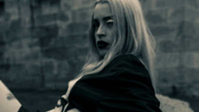 Nem csak pulóver – hogyan lehet egy póló világnézeti állásfoglalás?