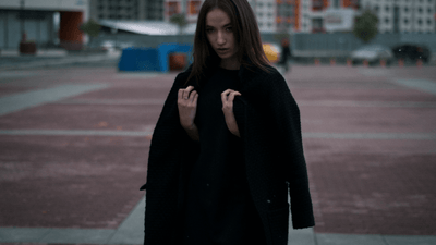 Hogyan válassz gótikus télikabátot – útmutató stílusokhoz és anyagokhoz