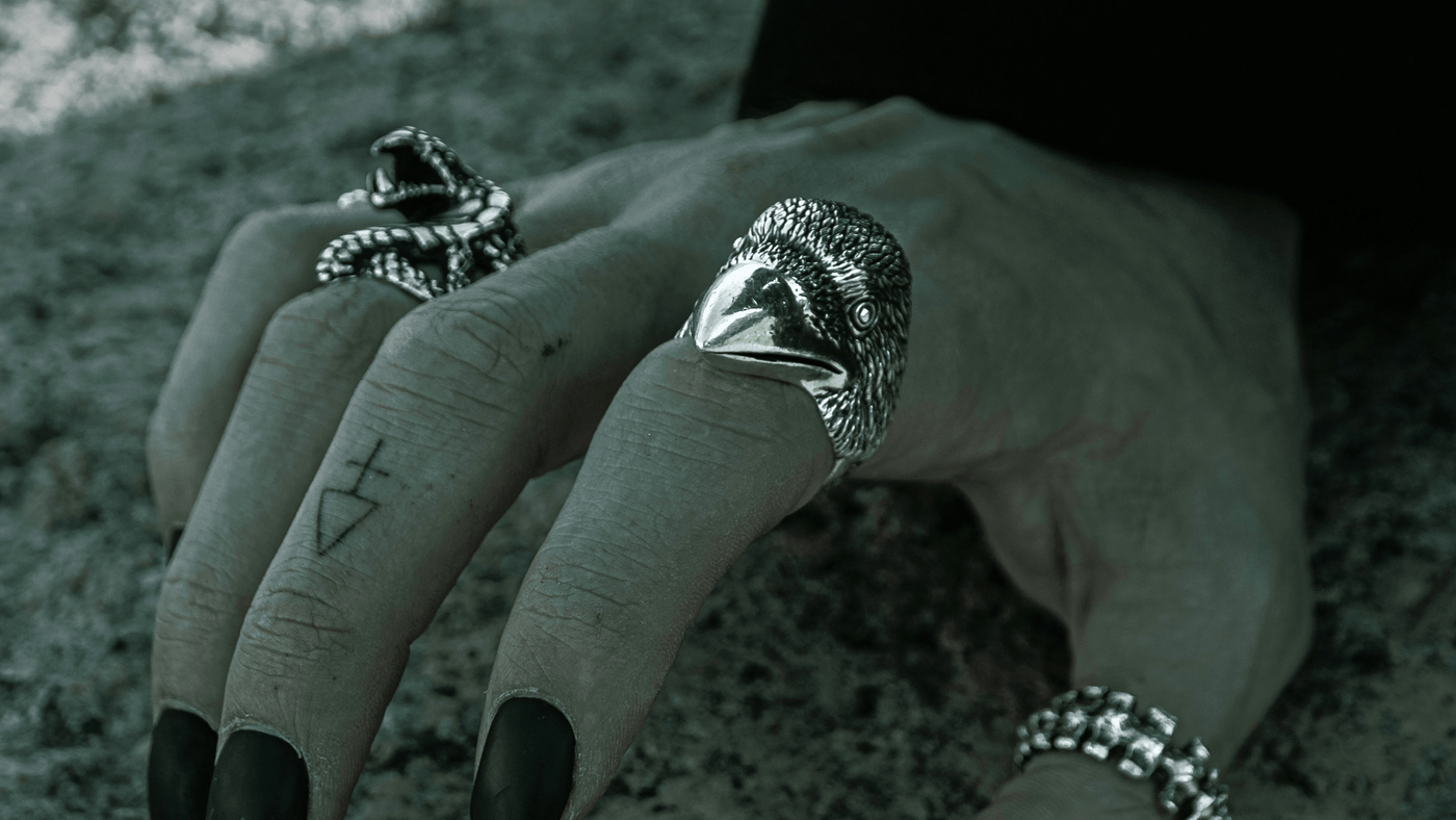 Goth a színpadon: férfi gótikus divat a színházban és drámában - Castle Gothic